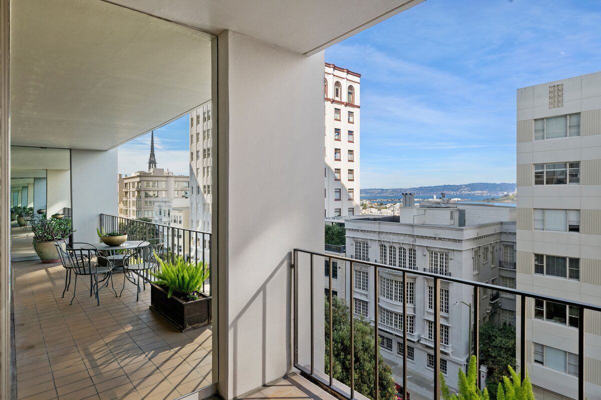 Balcony overlooking Nob Hill with Bay glimpses