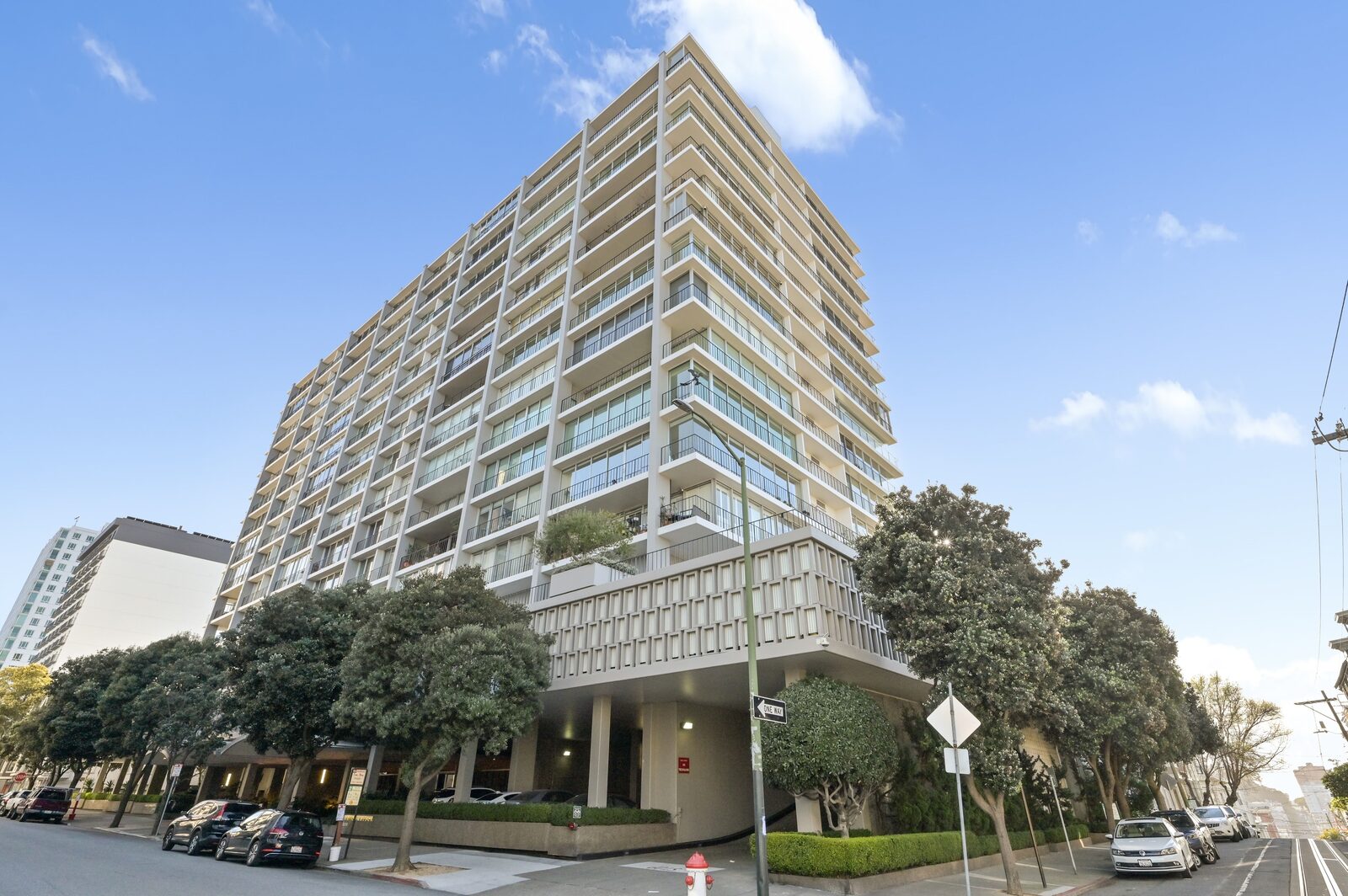 The Comstock building exterior on Nob Hill